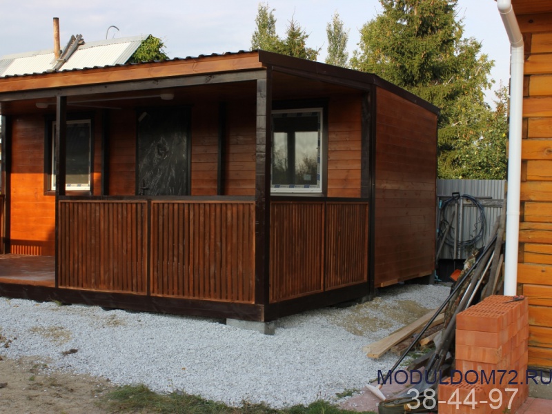 Мобильный садовый домик с террасой 6х4,8м